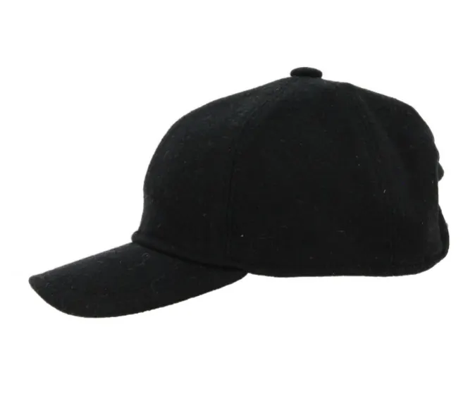 La casquette de baseball : de l'accessoire sportif à l'icône mode internationale