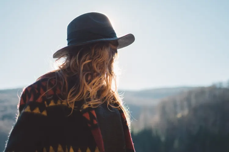 Les chapeaux tendances et vintage pour femmes 